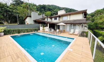 Casa com 5 quartos, Recanto da Lagoinha, Ubatuba - R$ 4.2 mi, Cod: 2645