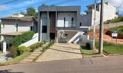 Casa com piscina privativa à venda no Condomínio Laguna Residencial Clube – Conforto, segurança e l