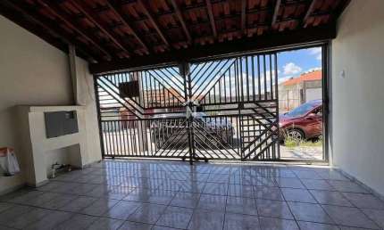 Casa à venda no Jardim Mirante em Várzea Paulista com 3 dormitórios, suíte, espaço gourmet e financ