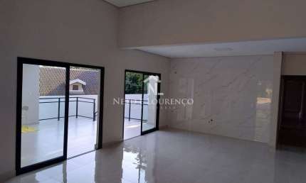 Casa Térrea à Venda no Condomínio Laguna – Várzea Paulista