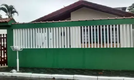 Casa para Venda em Itanhaém, Jardim Suarão, 2 dormitórios, 1 banheiro, 2 vagas