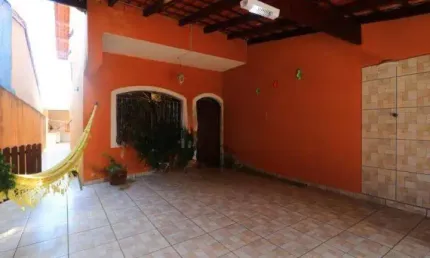 Casa para Venda em Itanhaém, Corumbá, 2 dormitórios, 2 suítes, 1 banheiro, 2 vagas