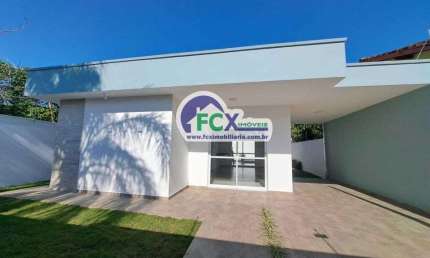 Casa para Venda em Itanhaém, Santa Júlia, 3 dormitórios, 2 suítes, 1 banheiro, 3 vagas