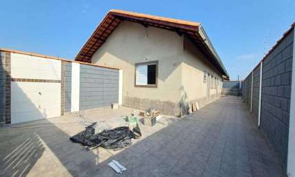 Casa para Venda em Itanhaém, Nova Itanhaém, 2 dormitórios, 1 suíte, 1 banheiro, 2 vagas