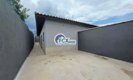 Casa para Venda em Itanhaém, Jardim Guacyra, 2 dormitórios, 1 suíte, 2 banheiros, 1 vaga