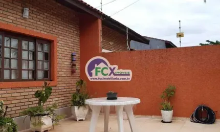 Casa para Venda em Peruíbe, Balneário Arpoador 2, 3 dormitórios, 1 suíte, 1 banheiro, 2 vagas