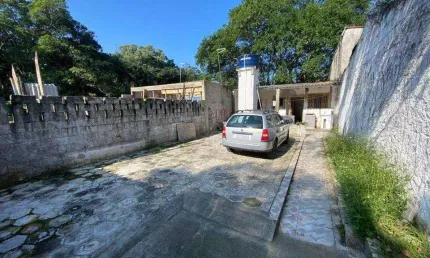 Casa para Venda em Itanhaém, Jamaica, 2 dormitórios, 1 banheiro, 2 vagas