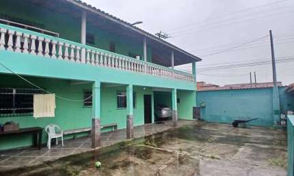 Casa para Venda em Itanhaém, Jardim Guacyra, 4 dormitórios, 1 suíte, 1 banheiro, 9 vagas