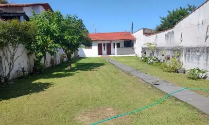 Casa para Venda em Itanhaém, Jardim Suarão, 3 dormitórios, 1 suíte, 1 banheiro, 4 vagas
