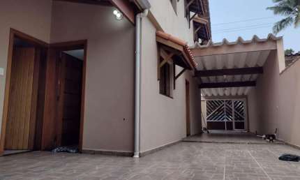Casa para Venda em Itanhaém, Praia dos Sonhos, 4 dormitórios, 2 suítes, 5 banheiros, 1 vaga