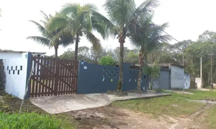 Casa para Venda em Itanhaém, Jardim Guacyra, 2 dormitórios, 1 banheiro, 5 vagas