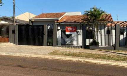 Casa com 4 dormitórios à venda, 180 m² por R$ 850.000,00 - Santo Onofre - Cascavel/PR