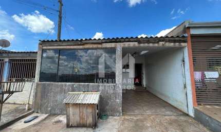 Casa à venda por R$ 120.000,00 - Esmeralda - Cascavel/PR