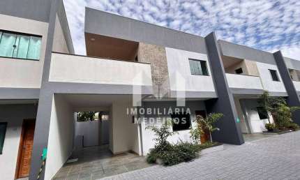 Sobrado com 3 dormitórios à venda, 129 m² por R$ 599.000 - Santa Felicidade - Cascavel/PR