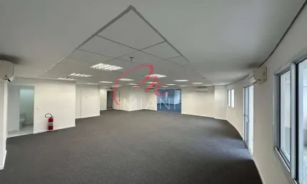 Sala comercial para locação com 163m², 3 vagas de garagem no condomínio Villa Lobos Office Park na