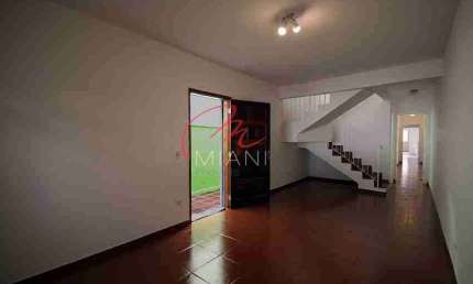 Casa Térrea para Locação com 3 quartos, 2 Vagas de garagem e 250m² – Próxima ao Metrô Praça da Árvo
