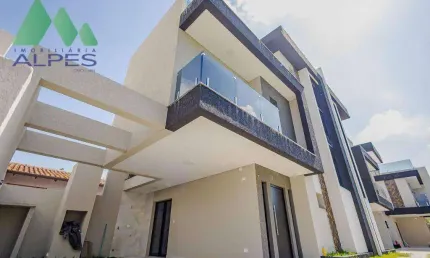 Sobrado com 3 dormitórios à venda, 140 m² por R$ 850.000,00 - Xaxim - Curitiba/PR
