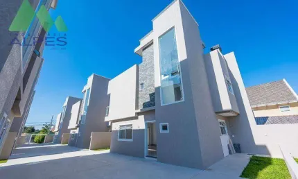 Sobrado com 3 dormitórios à venda, 115 m² por R$ 649.000,00 - Bairro Alto - Curitiba/PR