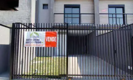 Sobrado com 3 dormitórios à venda, 127 m² por R$ 699.000,00 - Uberaba - Curitiba/PR