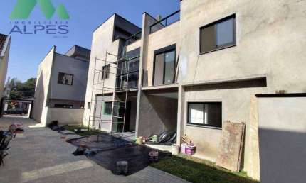 Sobrado com 3 dormitórios à venda, 125 m² por R$ 685.000,00 - Uberaba - Curitiba/PR