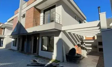 SOBRADOS PRÓXMO A FLORICULTURA FLOR DA  SUIÇA NO MELHOR DO BAIRRO PRONTOS PARA MORAR