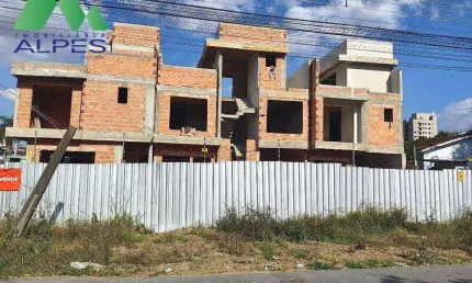 Sobrado com 3 dormitórios à venda, 149 m² por R$ 890.000,00 - Guaíra - Curitiba/PR