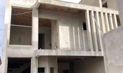 Sobrado com 3 dormitórios à venda, 138 m² por R$ 990.000,00 - Portão - Curitiba/PR