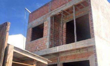 Sobrado com 3 dormitórios à venda, 105 m² por R$ 699.000,00 - Xaxim - Curitiba/PR