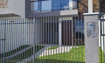 Sobrado com 3 dormitórios à venda, 110 m² por R$ 640.000,00 - Umbará - Curitiba/PR