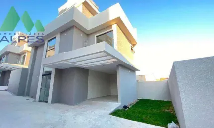 Sobrado com 3 dormitórios à venda, 140 m² por R$ 755.000,00 - Xaxim - Curitiba/PR