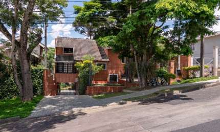 Casa Residencial, 4 Quartos, 5 Vagas, a Venda, no Bairro Vista Alegre, Jardim Schaffer, Bosque do Alemão, Curitiba REbrokers