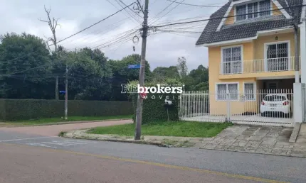 Casa Sobrado,  4 Quartos,  3 Vagas, a Venda, no Bairro Xaxim, em Curitiba. REbrokers