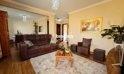 Sobrado triplex com 3 quartos e 2 suítes no melhor do mercês - venda rebrokers