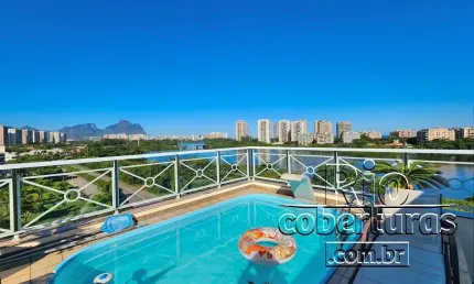 Cobertura à venda na Barra. Vista Panorâmica. 4 Quartos