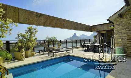 Cobertura à venda na Lagoa. Duplex. Vista panorâmica