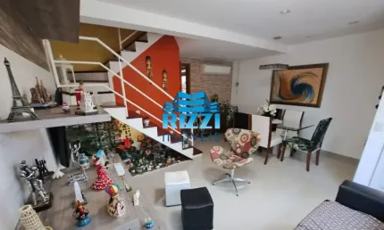 Casa triplex totalmente planejada – Com incrível vista livre – 3 quartos – Condomínio fechado – Tanque/Jacarepagua