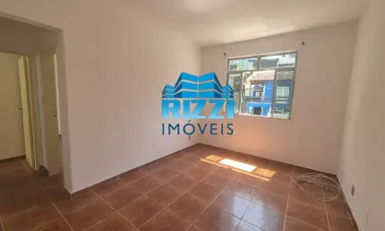 Apartamento andar baixo - pronto para entrar e morar - vazio - indevassável