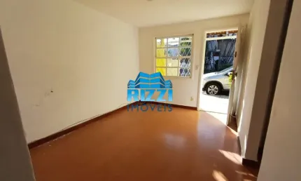 Excelente casa linear com 03 quartos - condomínio quinta do anil