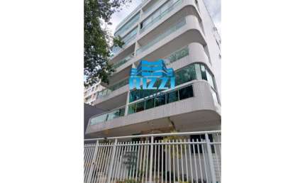 Excelente apartamento a venda na Estrada do Guanumbi/Esquina com a Estrada dos Três Rios