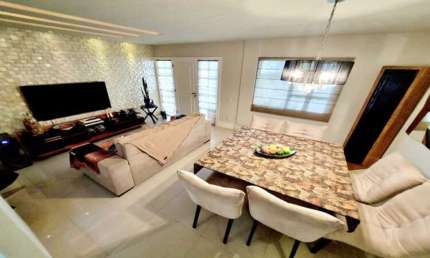 Maravilhosa Casa Duplex no Condomínio Vale Suíço/Freguesia