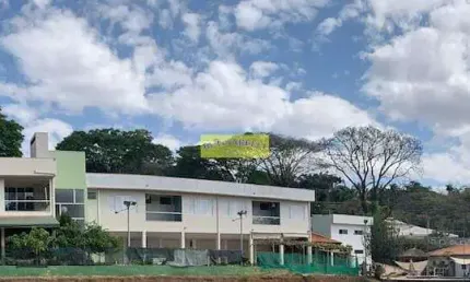 Chácara Alto Padrão à venda e para locação Contendo Linda Casa , Salão , Piscina , Lago , Campo Fut