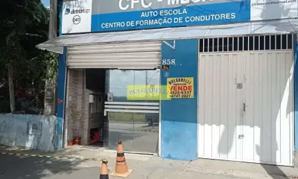 Salão comercial à venda com òtima localização , estuda permuta , bairro parque almerinda pereira ch