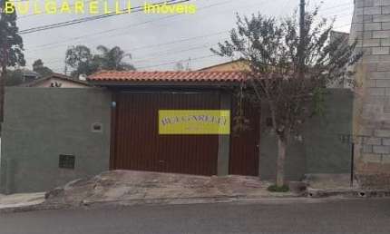 Casa à venda Terrea Contendo 3 Quartos, 1 Suite, 4 Vagas, 515M², Ótimo Bairro JARDIM CELESTE ao Lad