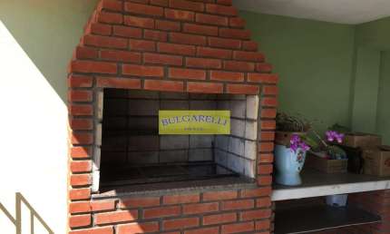 Casa à venda, Com Boa Localização Bairro Jardim Pacaembu repleto de Comercios, escolas e serviços,