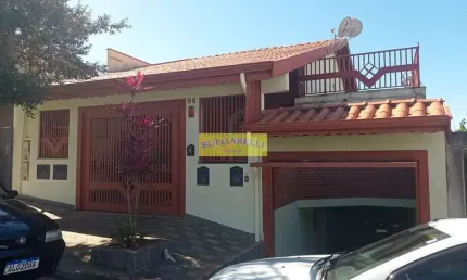 Casa à venda Contendo 2 Casas independentes Com Òtima Localização Bairro Jardim das Samambaias, Jun