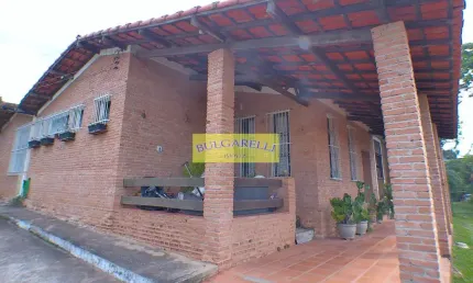 Chacara à venda ou permuta , 2 lindas casas e imenso terreno livre em òtima região no bairro caxamb