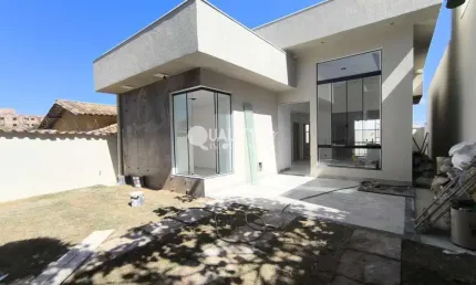 Casa para Venda em Lagoa Santa, Lundcea, 3 dormitórios, 1 suíte, 2 banheiros, 2 vagas