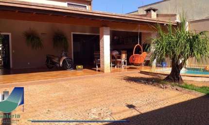 Casa Residencial com 3 Quartos para Alugar, 202 m2 - Jardim California