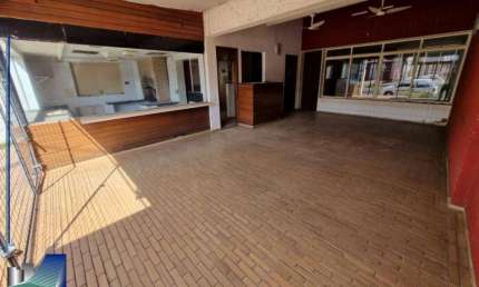 Casa/comercial  locacao ou venda  amplo salao com churrasqueira no Jd. Iraja - 355,00 m2 util -  em Ribeirao Preto para Locacao