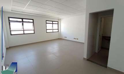 Sala comercial para Locacao no bairro Vila Tiberio, Ribeirao Preto